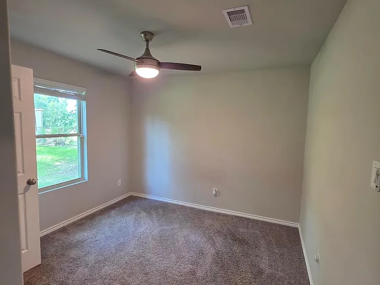 1403 W Virginia St — Photo 11