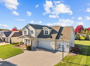 4124 E Glory Ln, Appleton, WI 54913