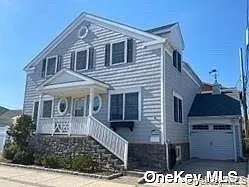 707 W Olive St — Photo 2