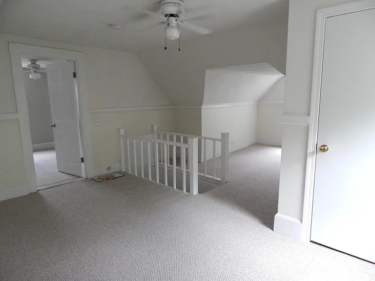 3rd floor bonus room