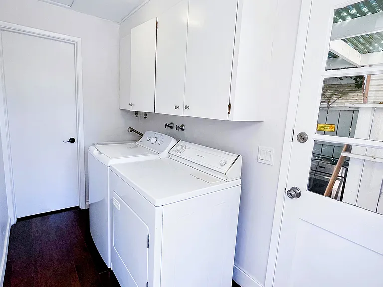 9000 Lake Washington Blvd NE — Photo 17