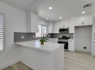 2600 Silverton Dr, Las Vegas, NV 89134