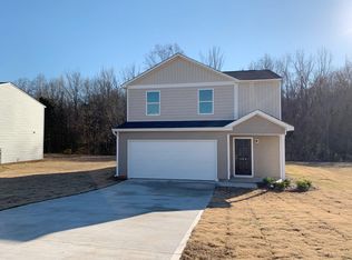 142 Queens Cir, Laurens, SC 29360