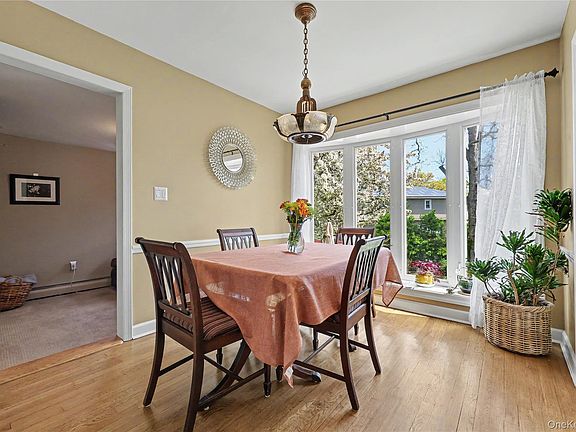 5th image of 50 Little Whaleneck Road