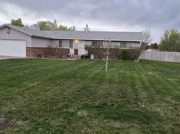 240 NW Wilson Cir, Mountain Home, ID 83647