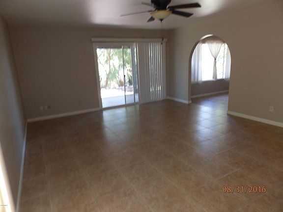 5th image of 2762 S Las Flores