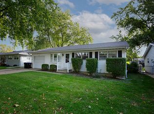 1313 Rutledge Rd, Bloomington, IL 61704