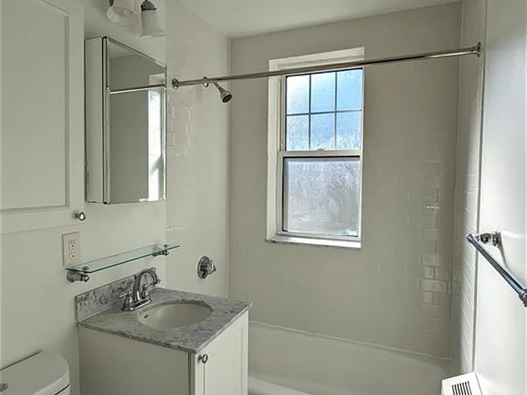 27 Chauncy St — Photo 6