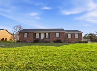 15 Douglas Ave W, Stanford, KY 40484