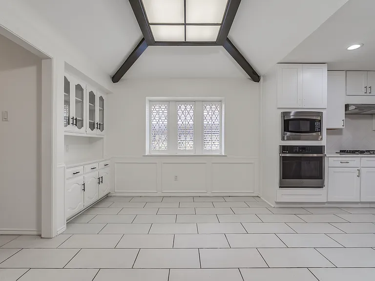 9922 Hickory Xing — Photo 16