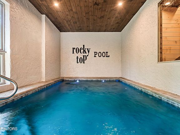 2nd image of 3504 Sand Ridge Way