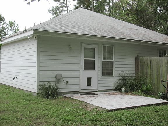 4th image of 569 N Lakeshore Dr