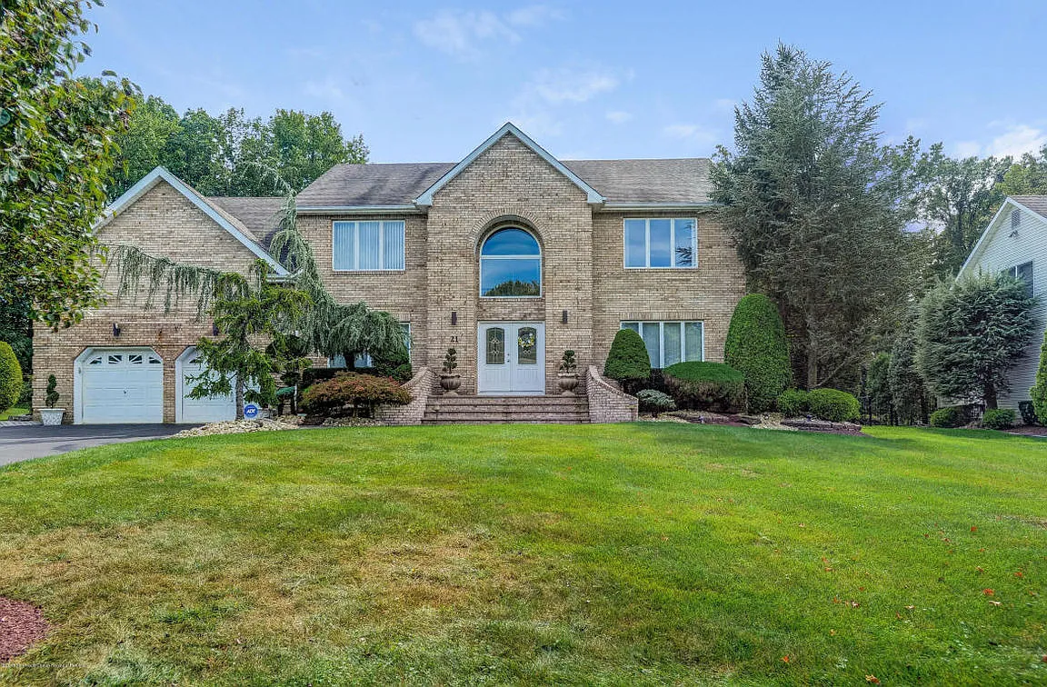 21 Green Ridge Dr photo 1