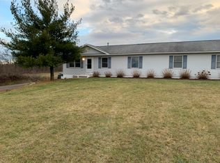 912 E Caston Rd, Uniontown, OH 44685