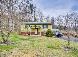 183 Mountain View Cir, Hampton, TN 37658