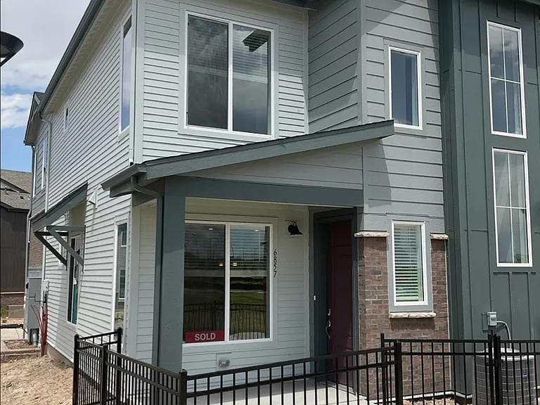 6857 Huddersfield Ln — Photo 1