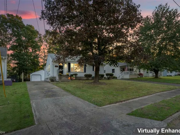 3217 Quentin Dr, Youngstown, OH 44511