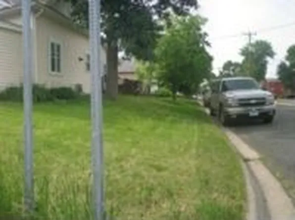 202 Lake St E, Cologne, MN 55322