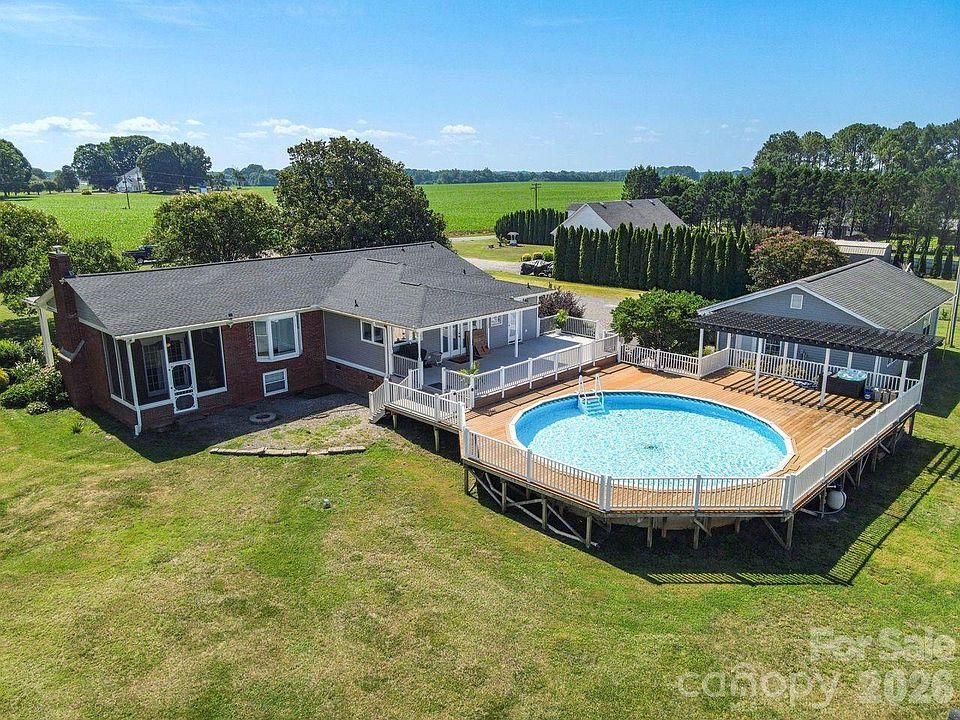 1st image of 809 New Sterling Rd