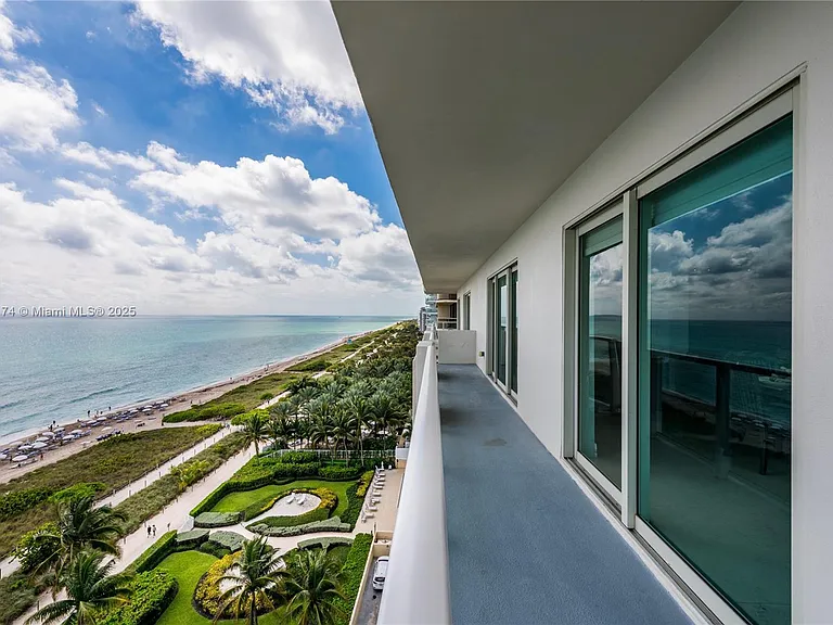 9499 Collins Ave #Penthouse 02 — Photo 4