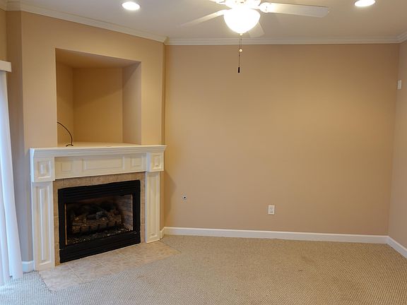 5th image of 214 Biddeford Pl