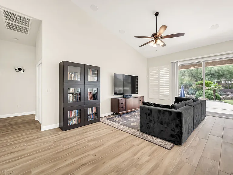 7259 E Tyndall St — Photo 5