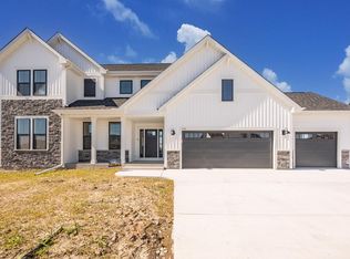 1722 Switchgrass STREET, Oconomowoc, WI 53066