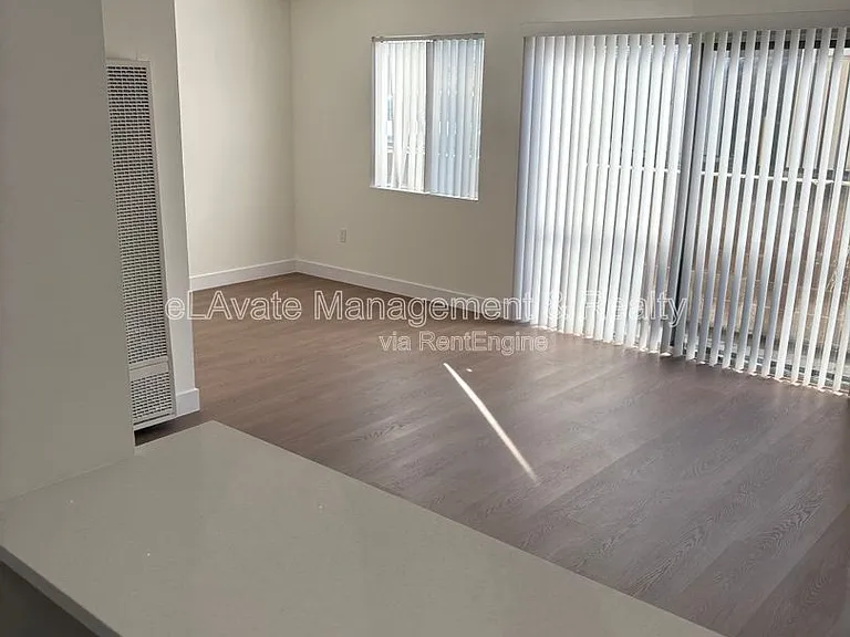 6815 Kelvin Ave. — Photo 21