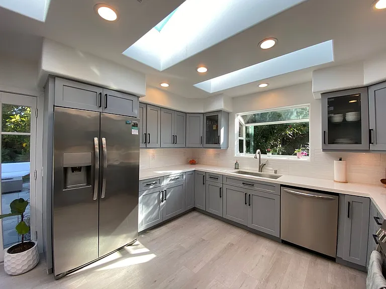 2415 Stevens Cir — Photo 13