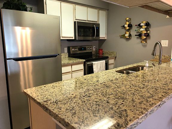 4th image of 647 Woodmoor Dr Unit 302