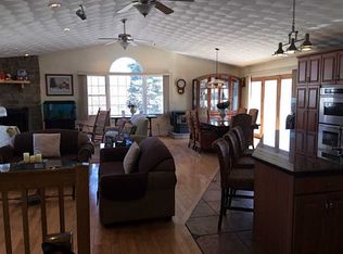 39 Beverly Ann Dr, North Providence, RI 02911