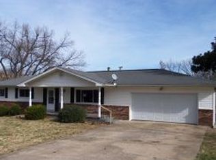 1203 Hawthorne Dr, Neosho, MO 64850