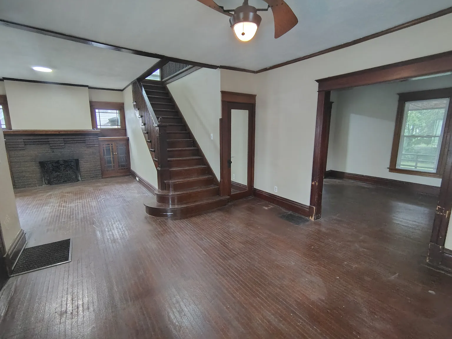 3 bed, 1232 sqft, $1,600 — Photo 2