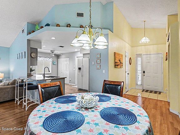 5th image of 1307 Cypress Bend Cir