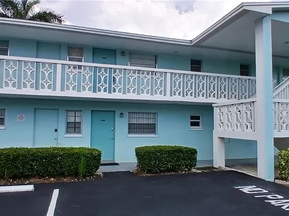 1207 Tropic TER, NORTH FORT MYERS, FL 33903