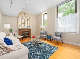 94 Newbury Ave, Quincy, MA