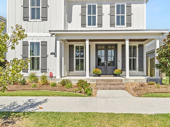 4th image of 113 Oak Village Dr