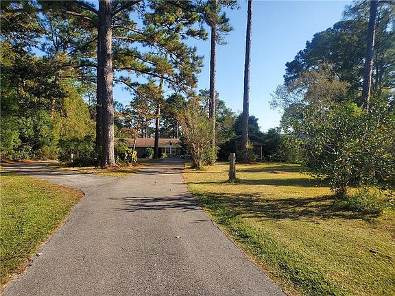 2nd image of 3551 Baumhauer Rd