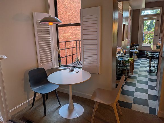 Living Room (dining nook)