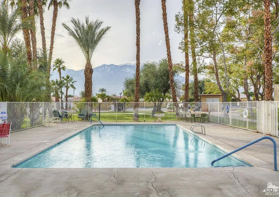 32200 Cathedral Canyon Dr #69