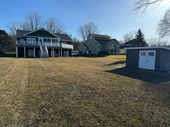 4205 Bedaki Ave NE, Lowell, MI 49331