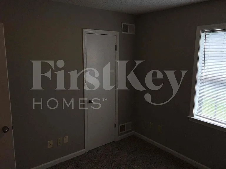 5015 Hickory Bark Dr — Photo 13