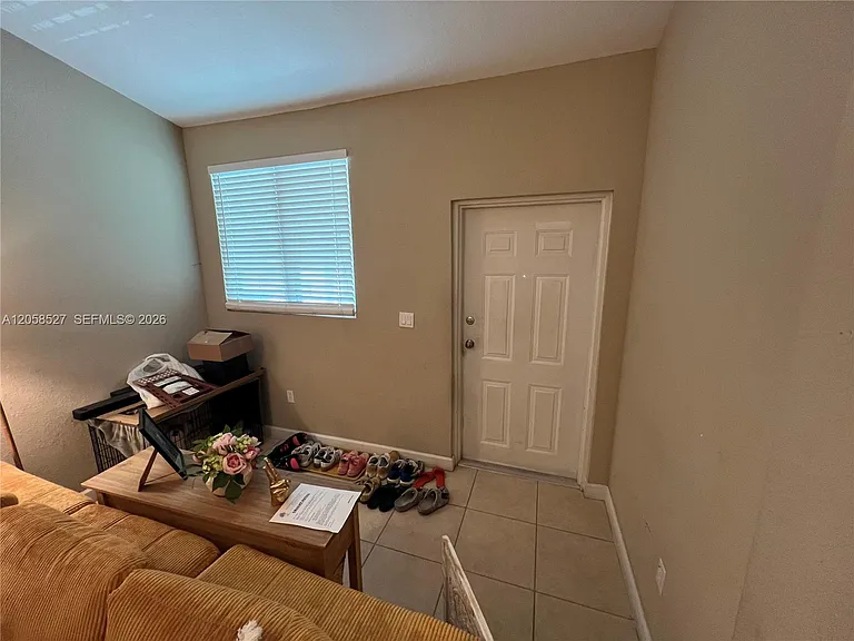 1535 SE 26th St #200 — Photo 10
