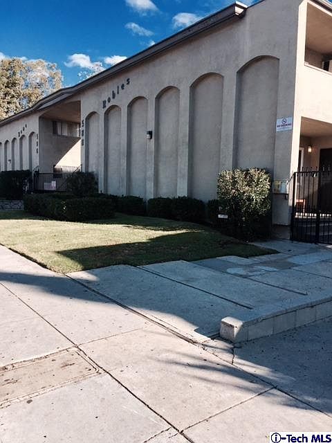 1st image of 580 N Los Robles Ave APT 3