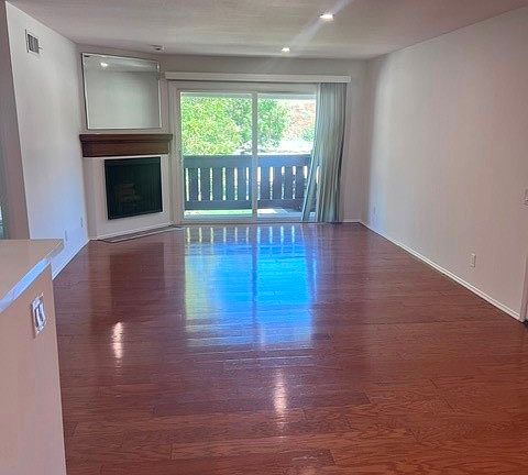 2nd image of 6098 Terrace Ln
