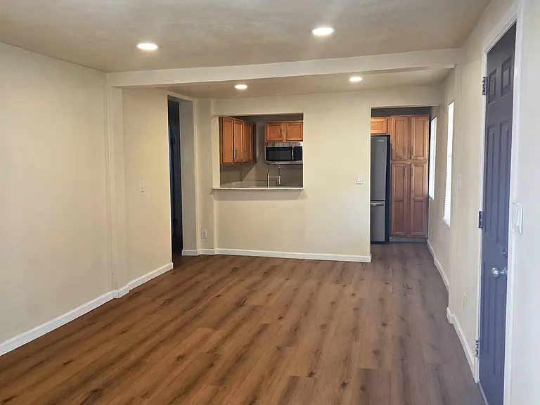 435 E Drachman St — Photo 10