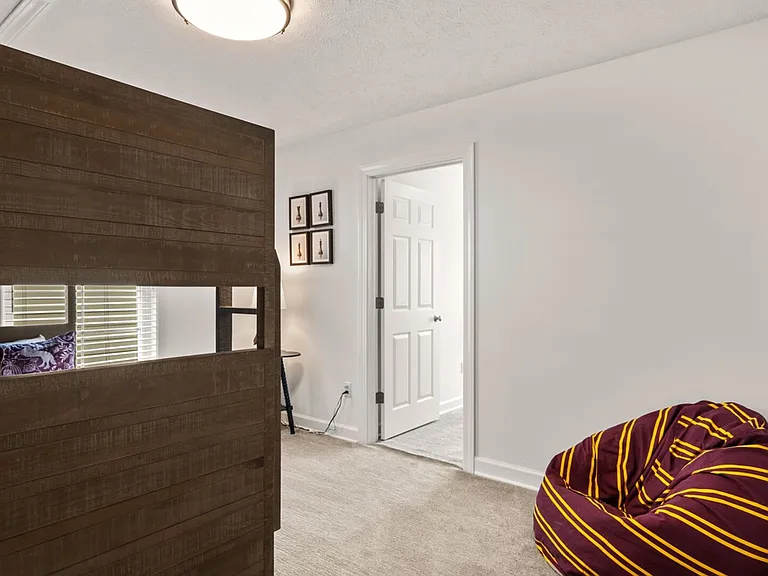 213 Midtown Dr — Photo 42