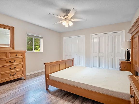 4th image of 4901 BRISTOL COURT