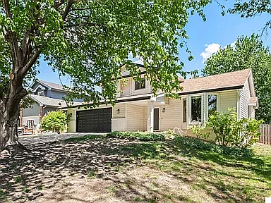 1315 S 169th Ave — Photo 2