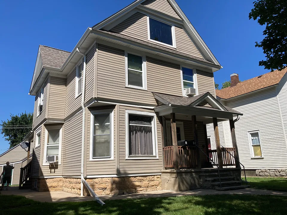 621 S Lincoln Ave